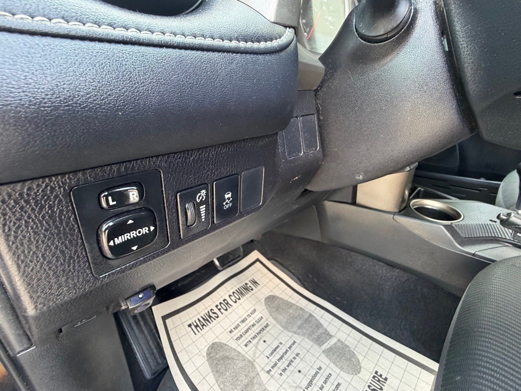 2015 Toyota Rav4 Image 10