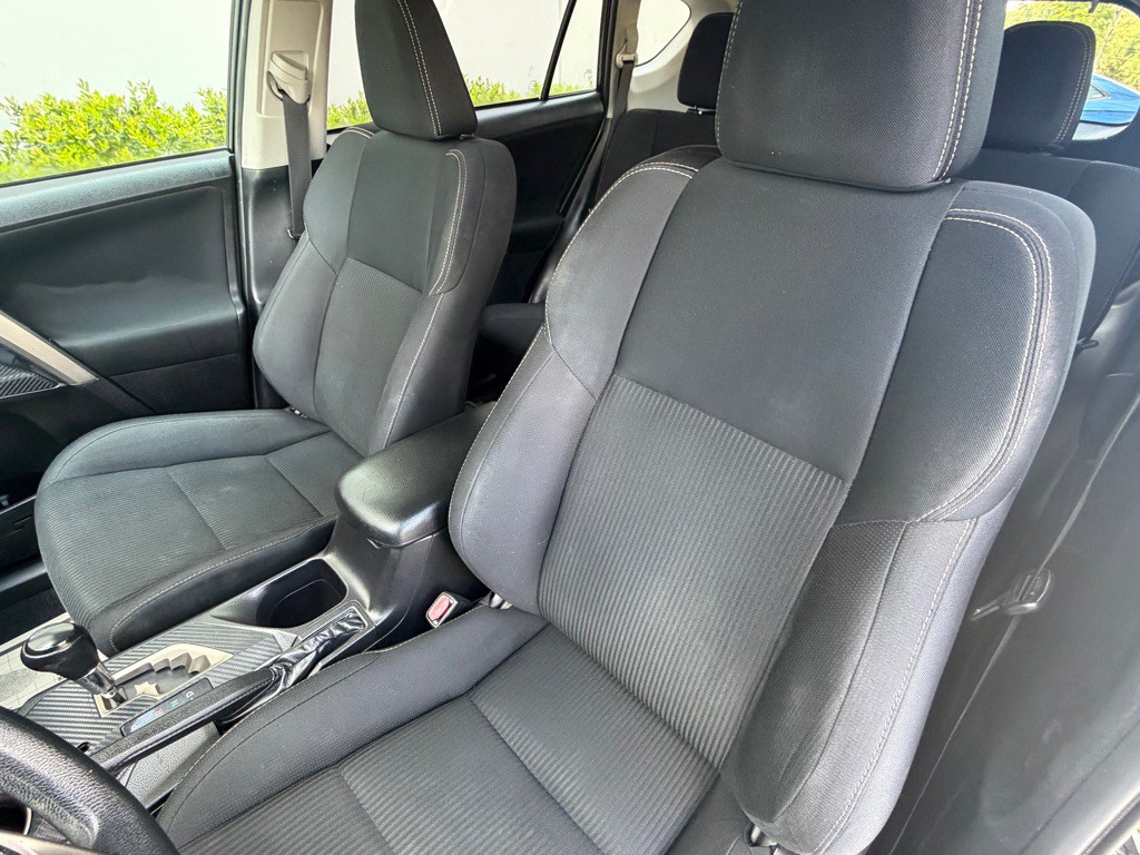 2015 Toyota Rav4 Image 13