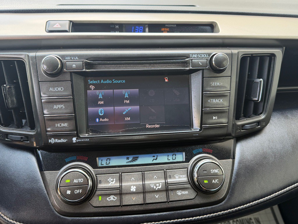 2015 Toyota Rav4 Image 20