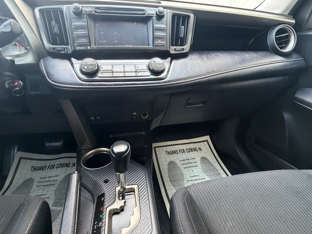 2015 Toyota Rav4 Image 24