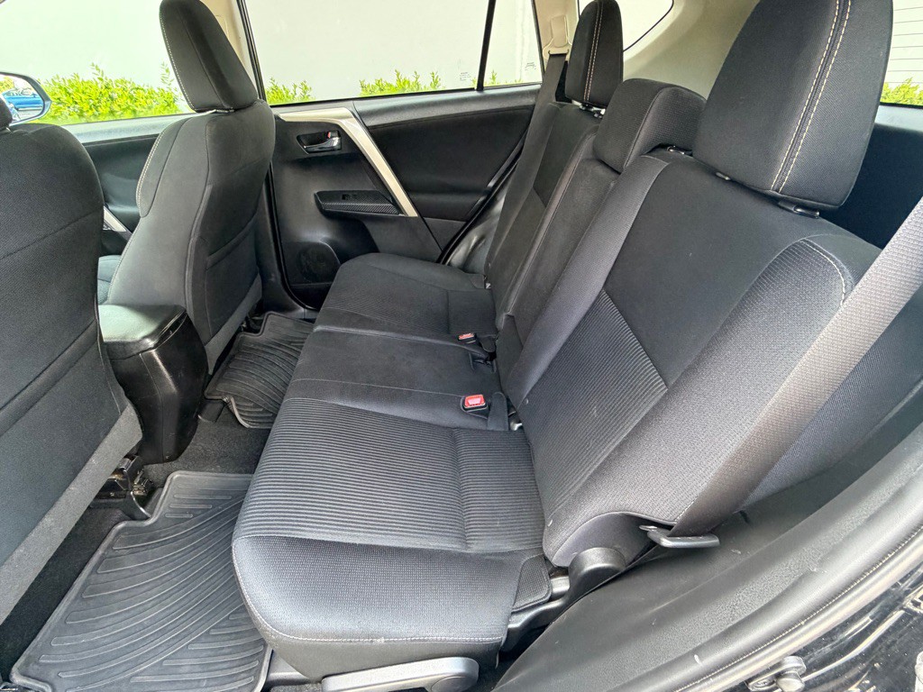 2015 Toyota Rav4 Image 25