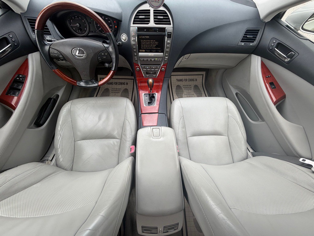 2007 Lexus ES 350 Image 18