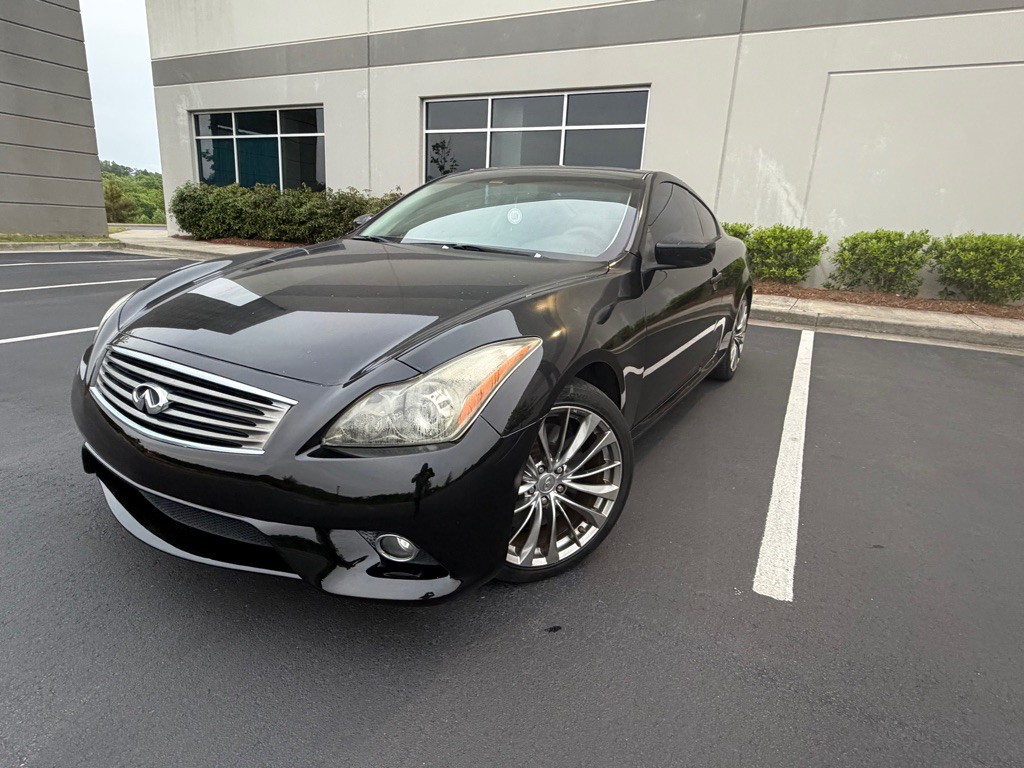 2012 INFINITI G37 Image 1