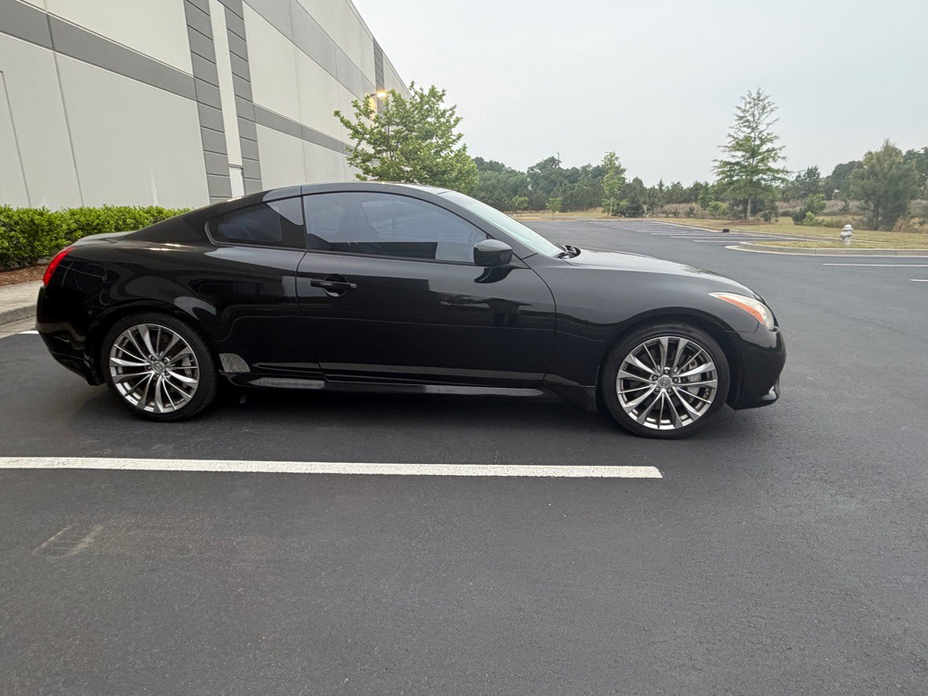 2012 INFINITI G37 Image 4