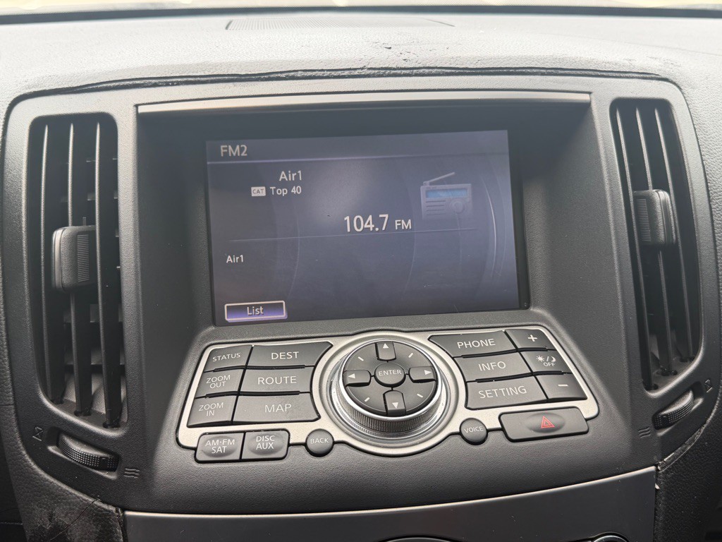 2012 INFINITI G37 Image 14