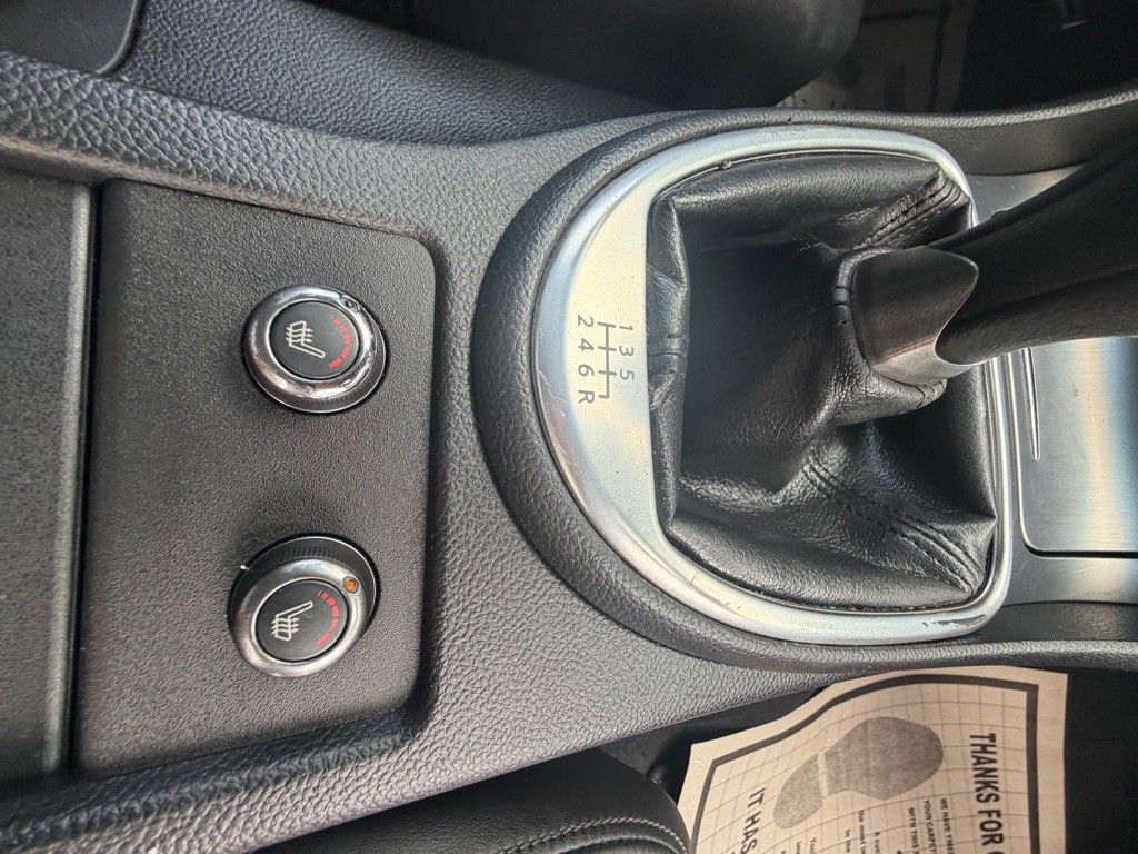 2012 INFINITI G37 Image 27