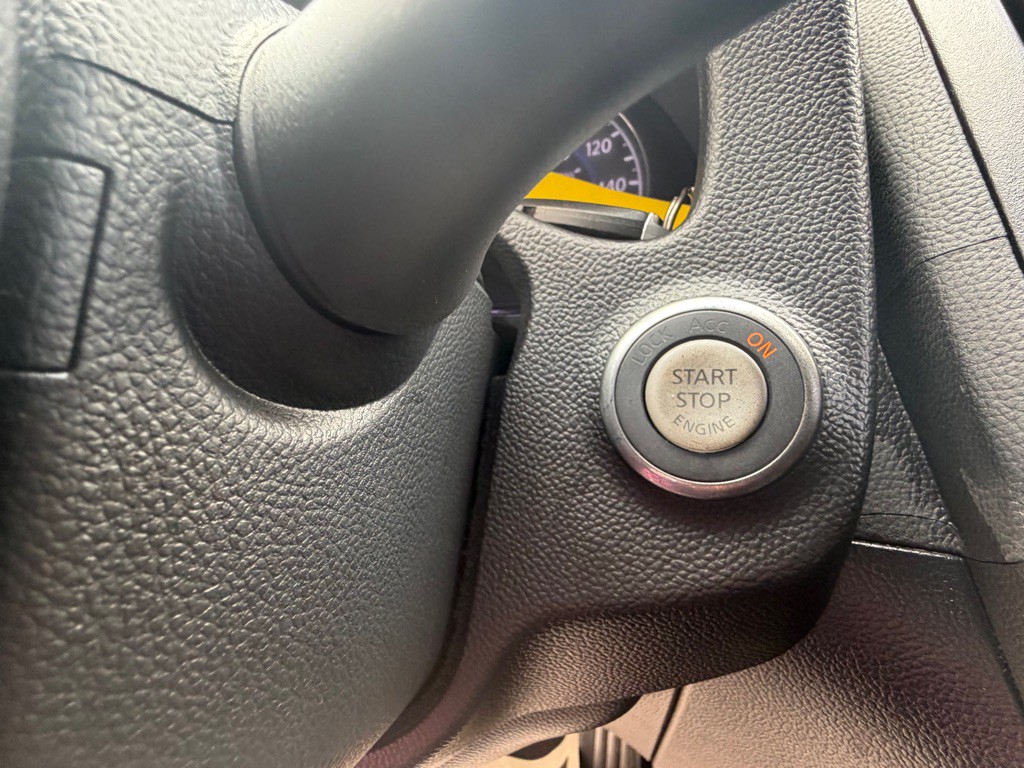 2012 INFINITI G37 Image 31