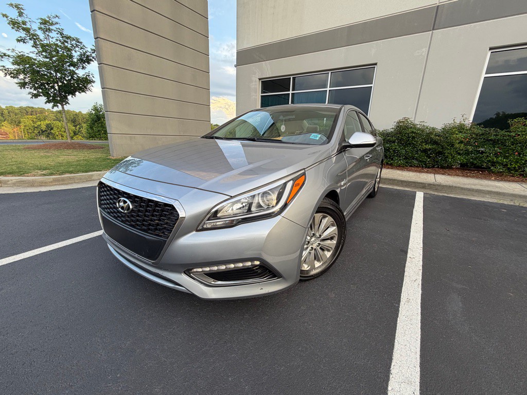 2016 Hyundai Sonata Image 1
