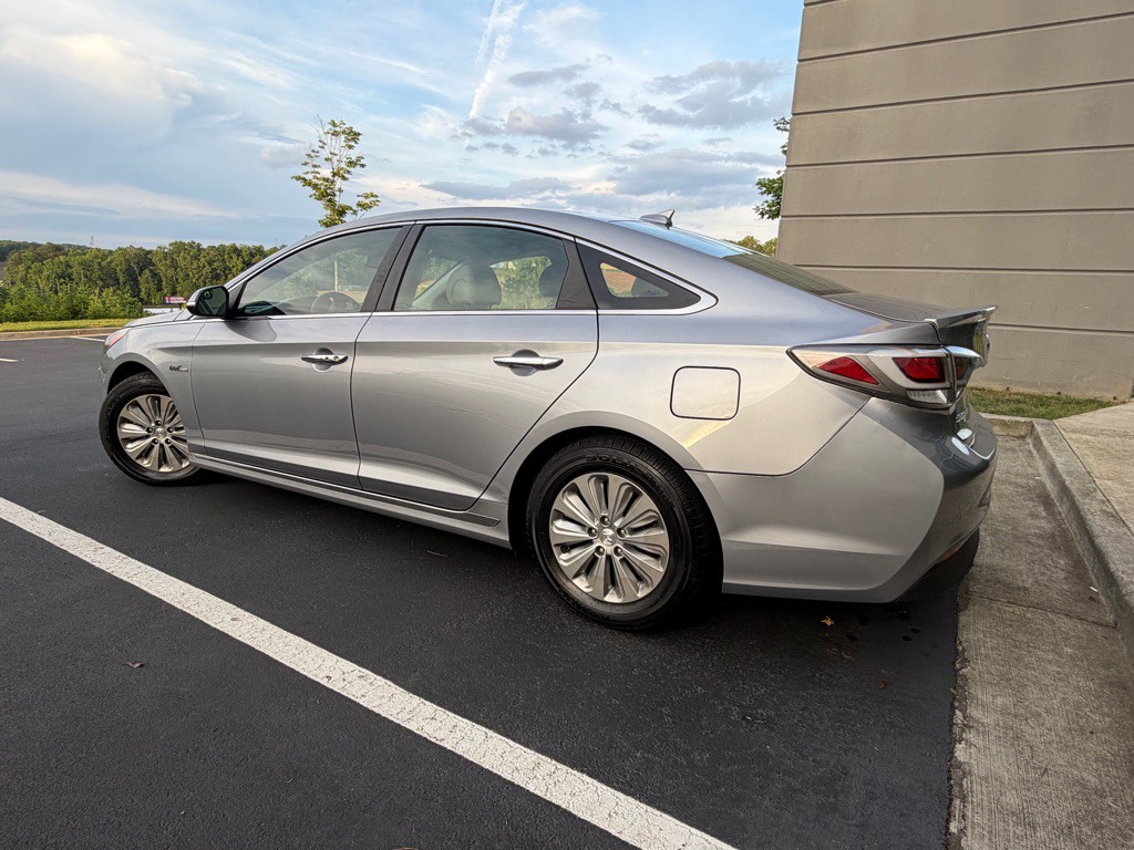 2016 Hyundai Sonata Image 8