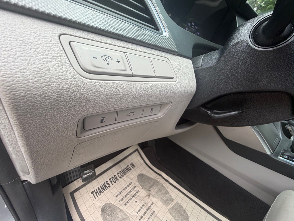2016 Hyundai Sonata Image 11
