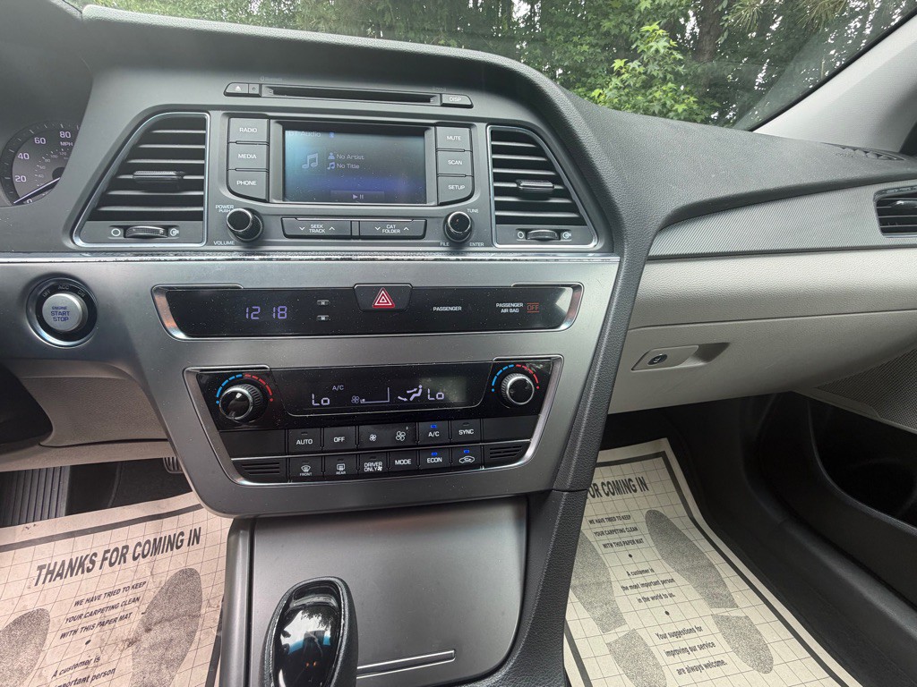 2016 Hyundai Sonata Image 14