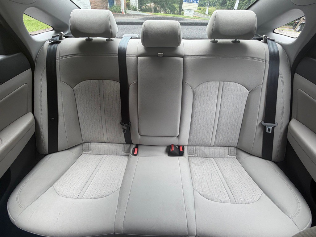 2016 Hyundai Sonata Image 22