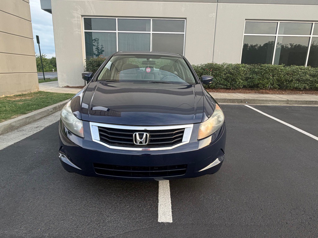 2010 Honda Accord Image 2