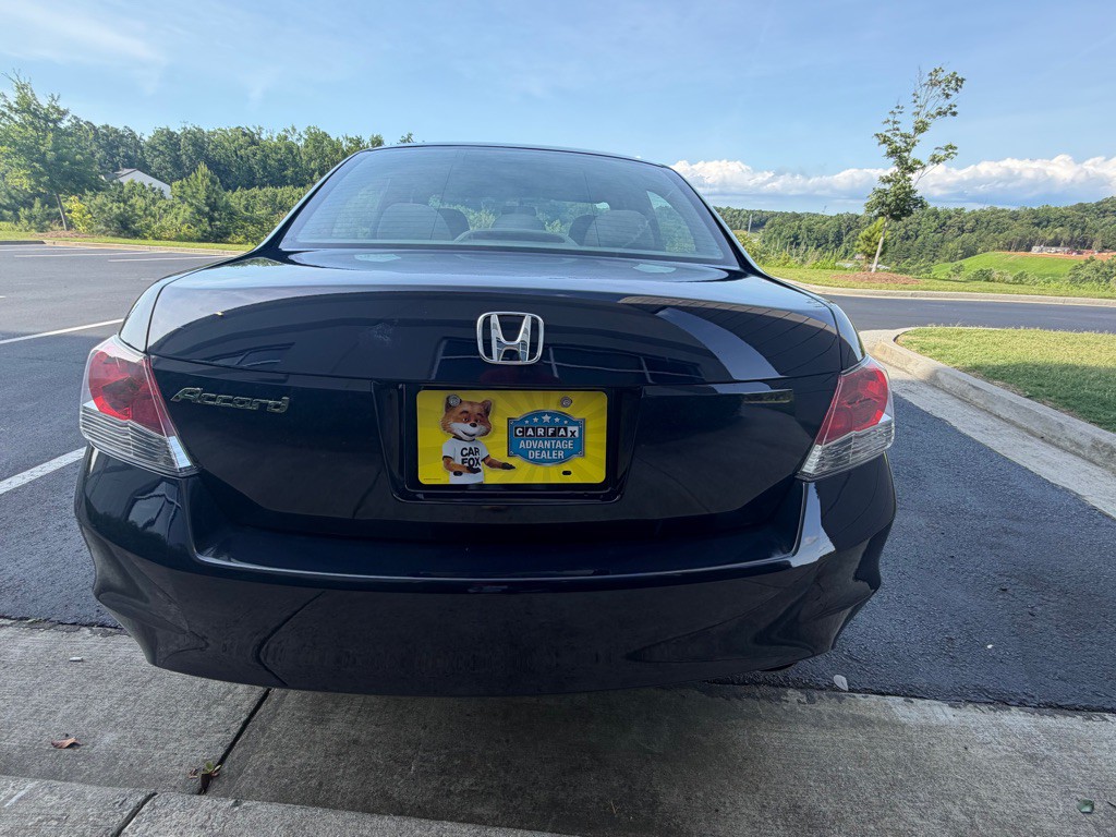 2010 Honda Accord Image 5
