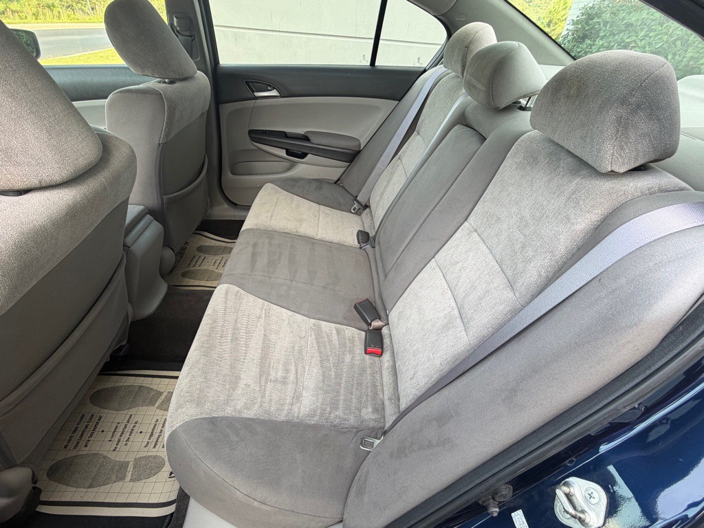 2010 Honda Accord Image 21