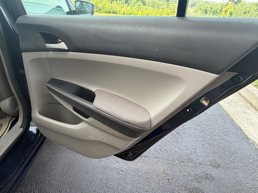 2010 Honda Accord Image 23
