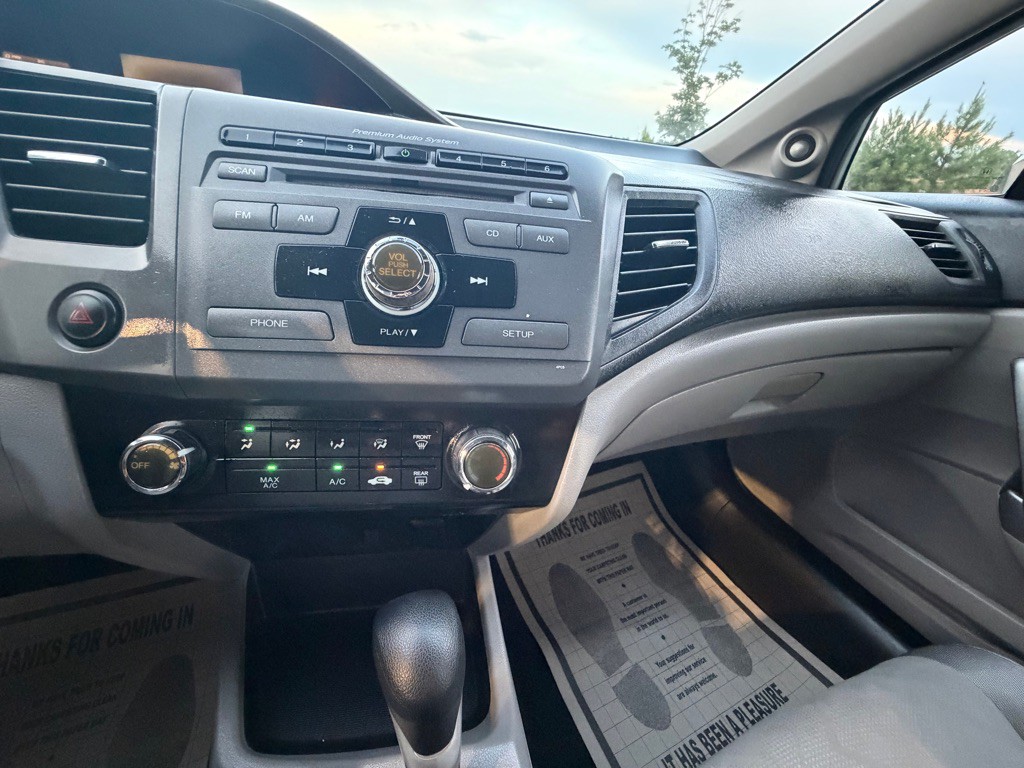 2012 Honda Civic Image 27