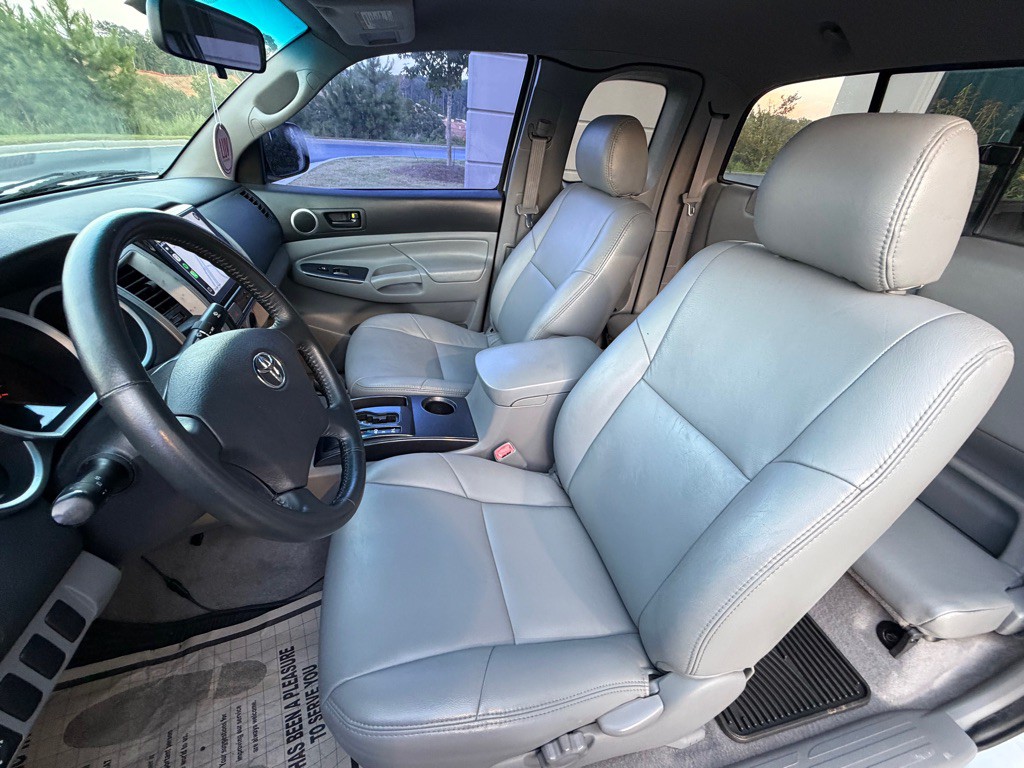 2006 Toyota Tacoma Image 24