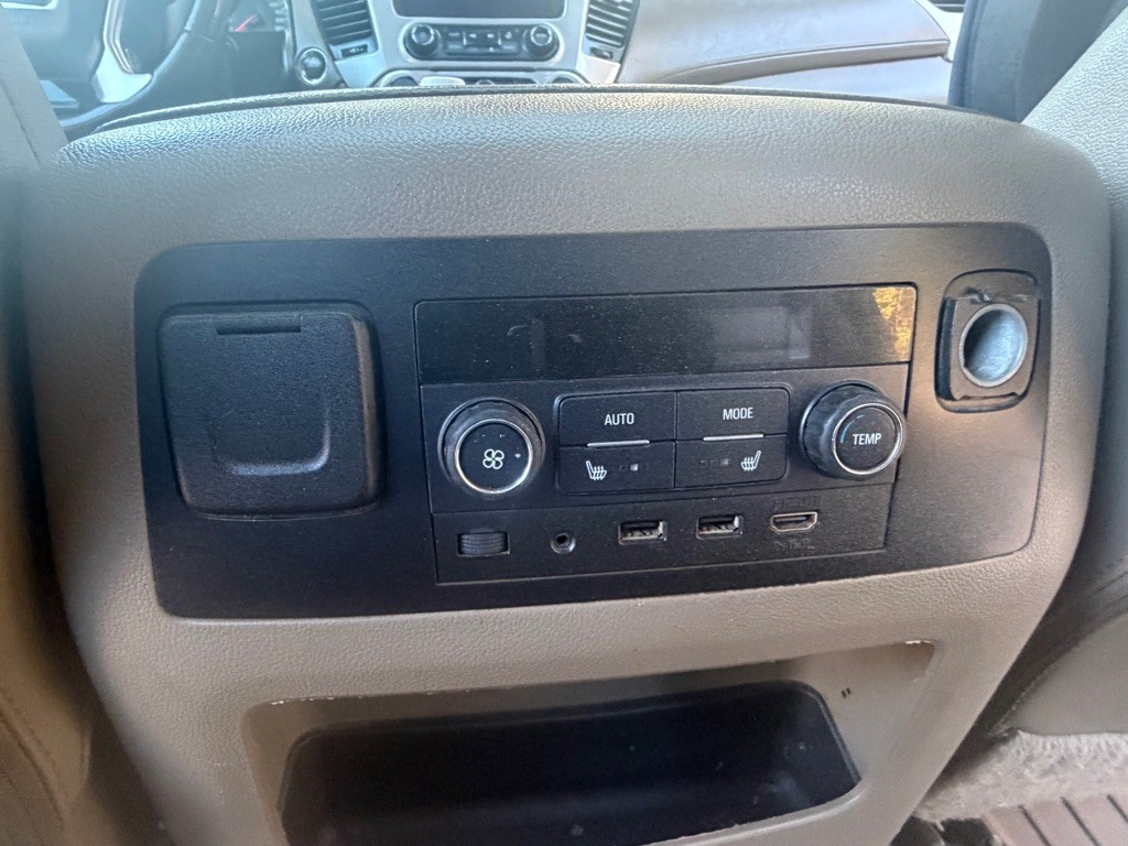 2020 GMC Yukon Image 35