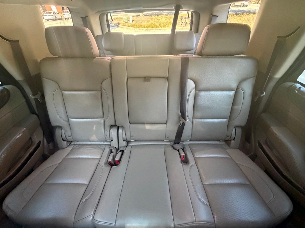 2020 GMC Yukon Image 38