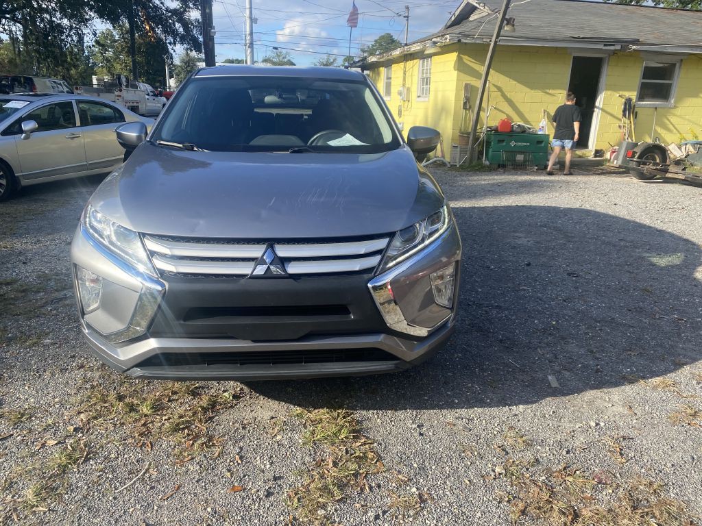 2019 Mitsubishi Eclipse Image 2