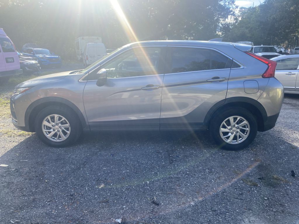 2019 Mitsubishi Eclipse Image 3