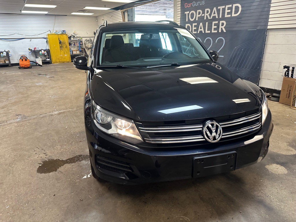 2017 Volkswagen Tiguan Image 2