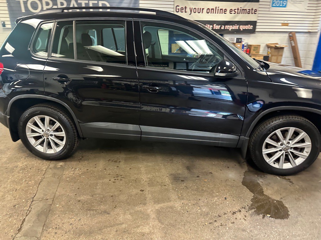 2017 Volkswagen Tiguan Image 24