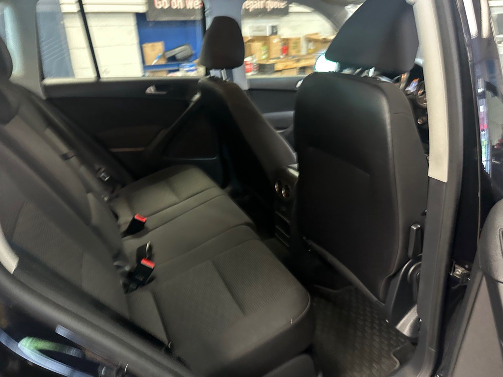 2017 Volkswagen Tiguan Image 28