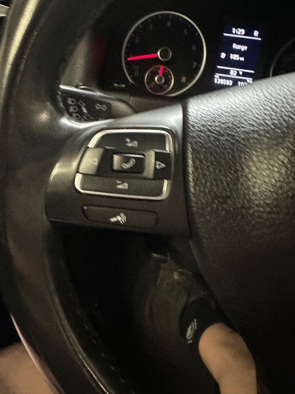 2017 Volkswagen Tiguan Image 34