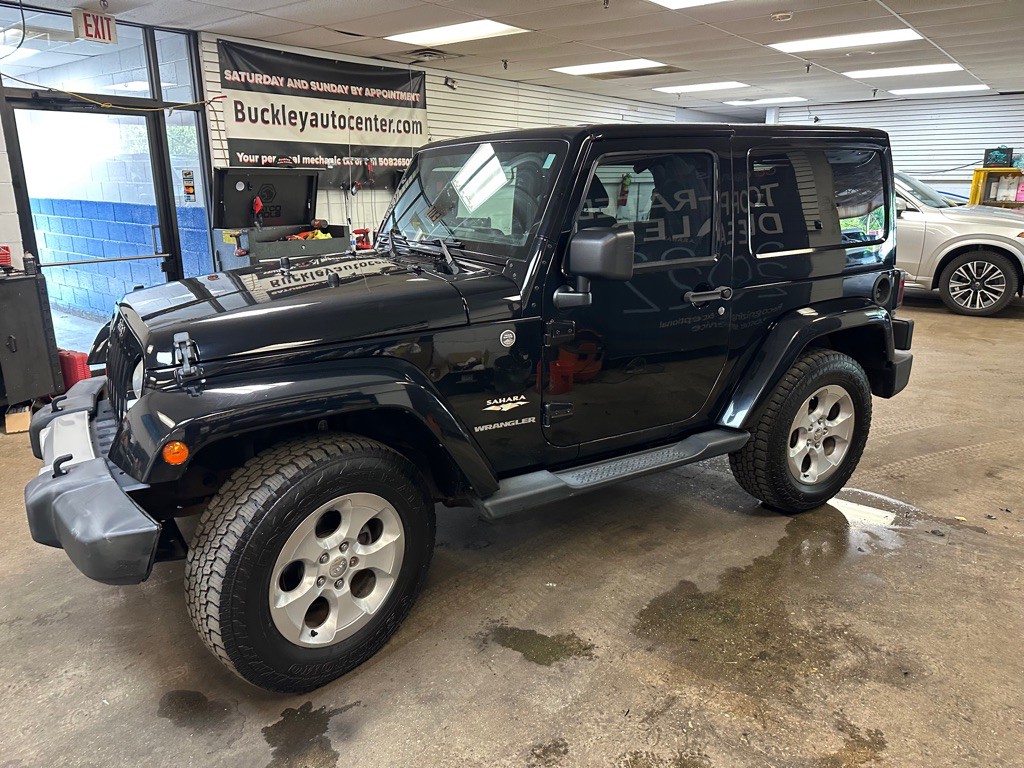 2014 Jeep Wrangler Image 25