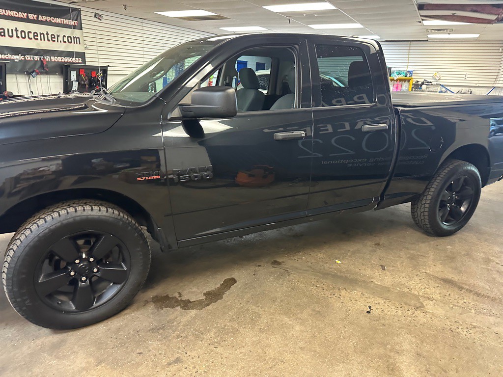 2016 RAM 1500 Image 8