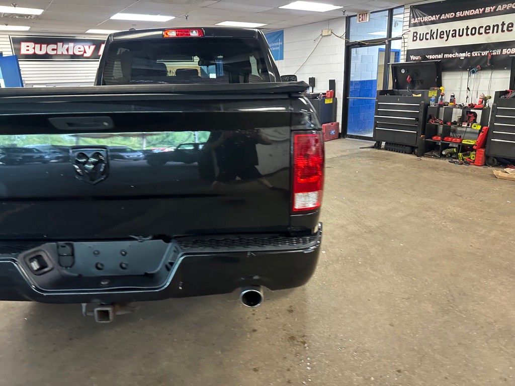2016 RAM 1500 Image 12