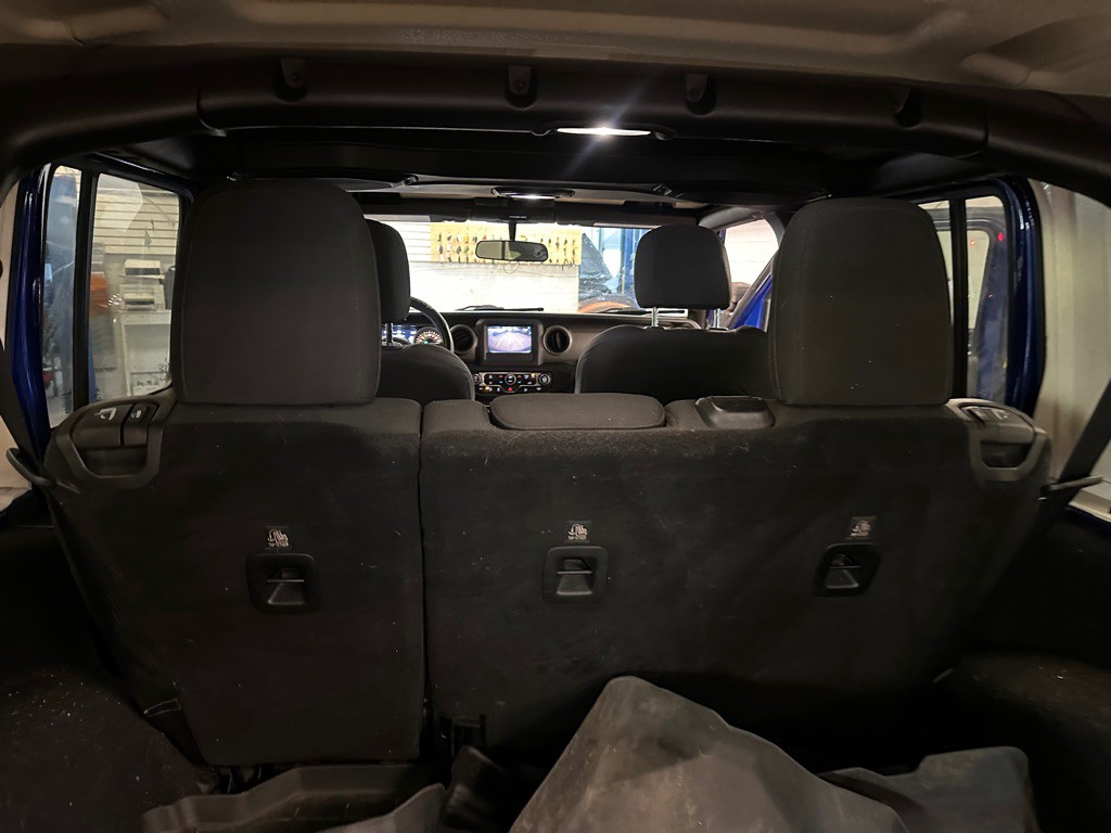 2018 Jeep Wrangler Unlimited Image 37