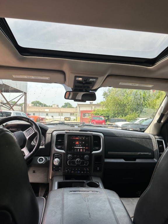 2015 RAM 1500 Image 17
