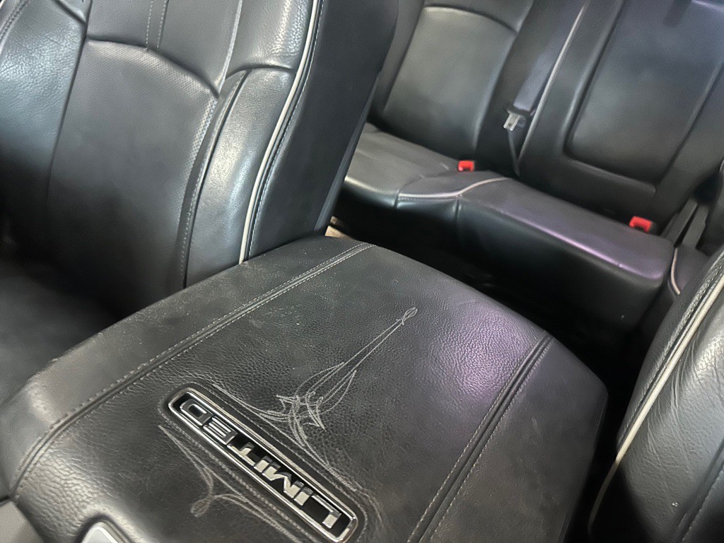 2015 RAM 1500 Image 25