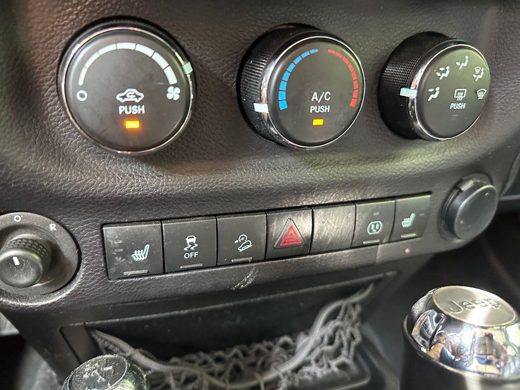 2015 Jeep Wrangler Unlimited Image 45