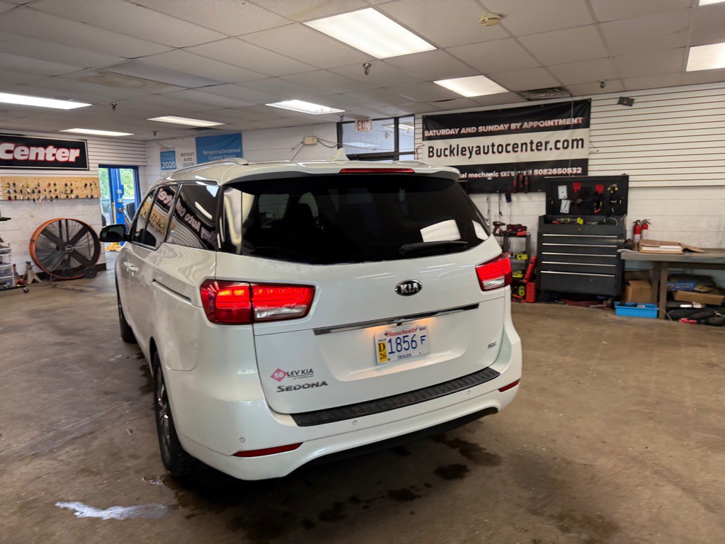 2015 Kia Sedona Image 15