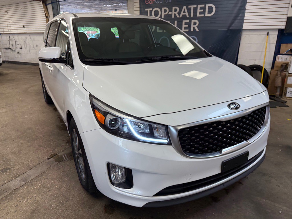 2015 Kia Sedona Image 20