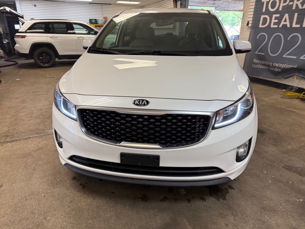 2015 Kia Sedona Image 22