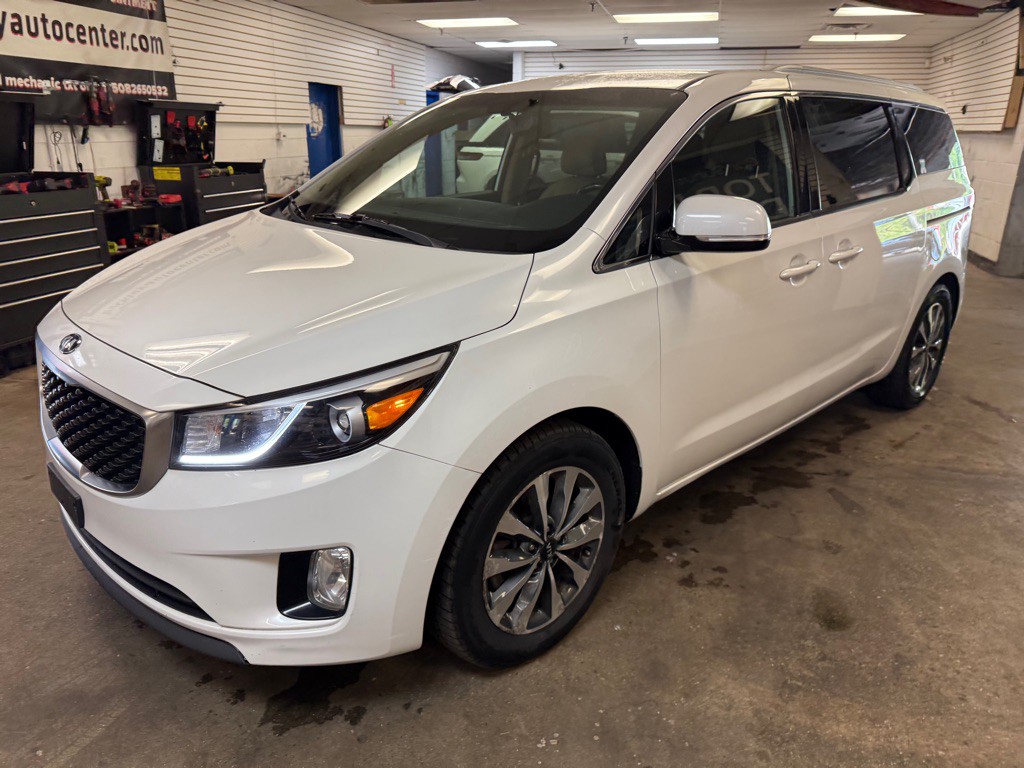 2015 Kia Sedona Image 25