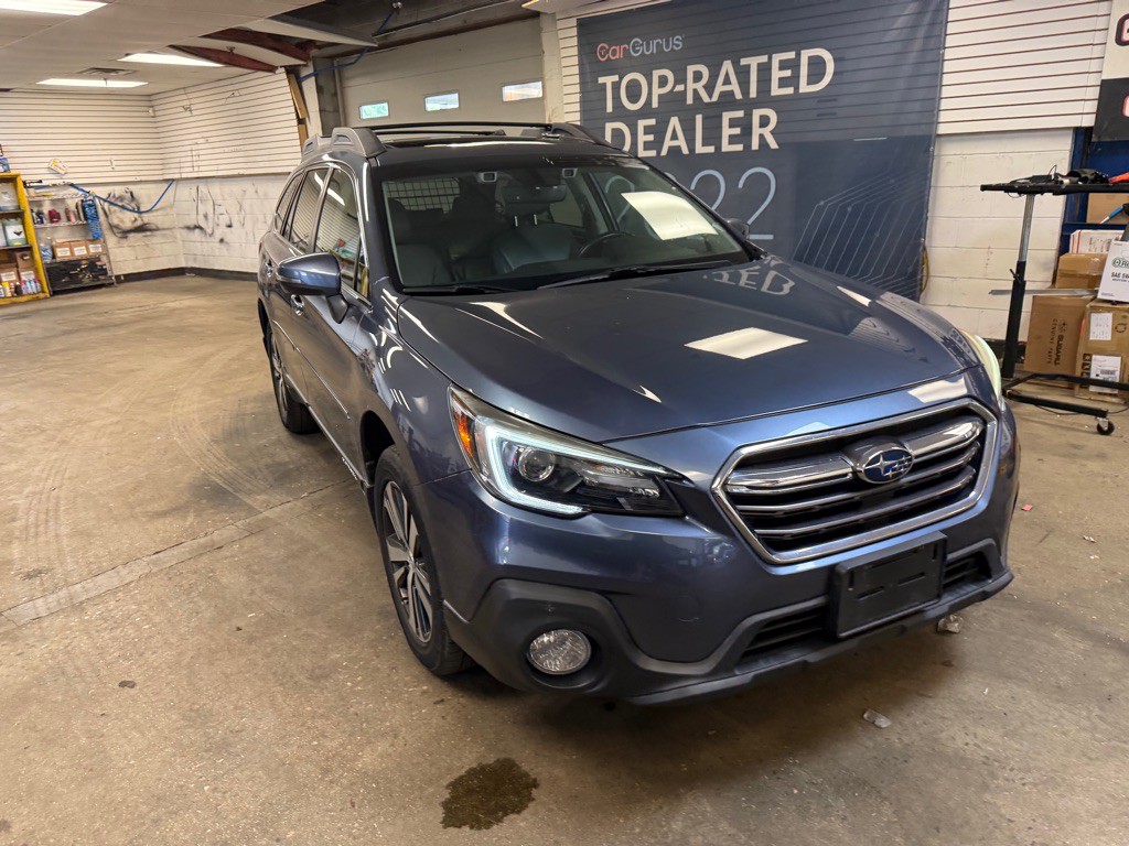 2018 Subaru Outback Image 2