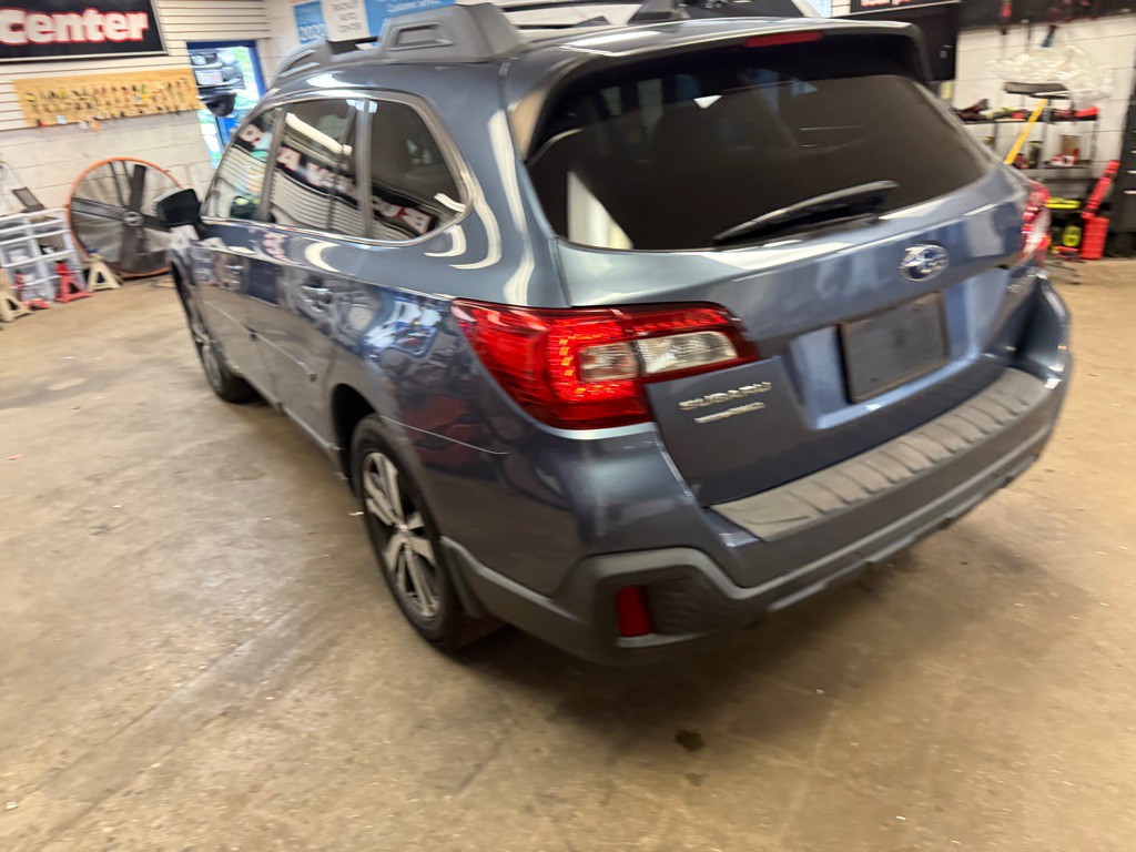 2018 Subaru Outback Image 21