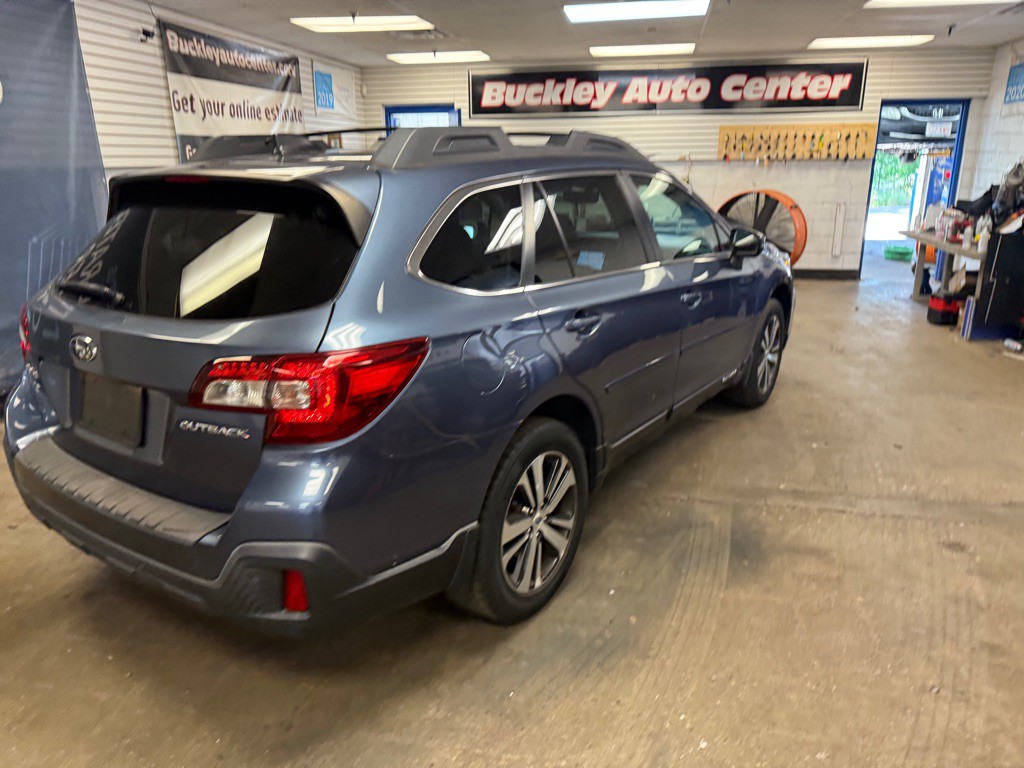 2018 Subaru Outback Image 43