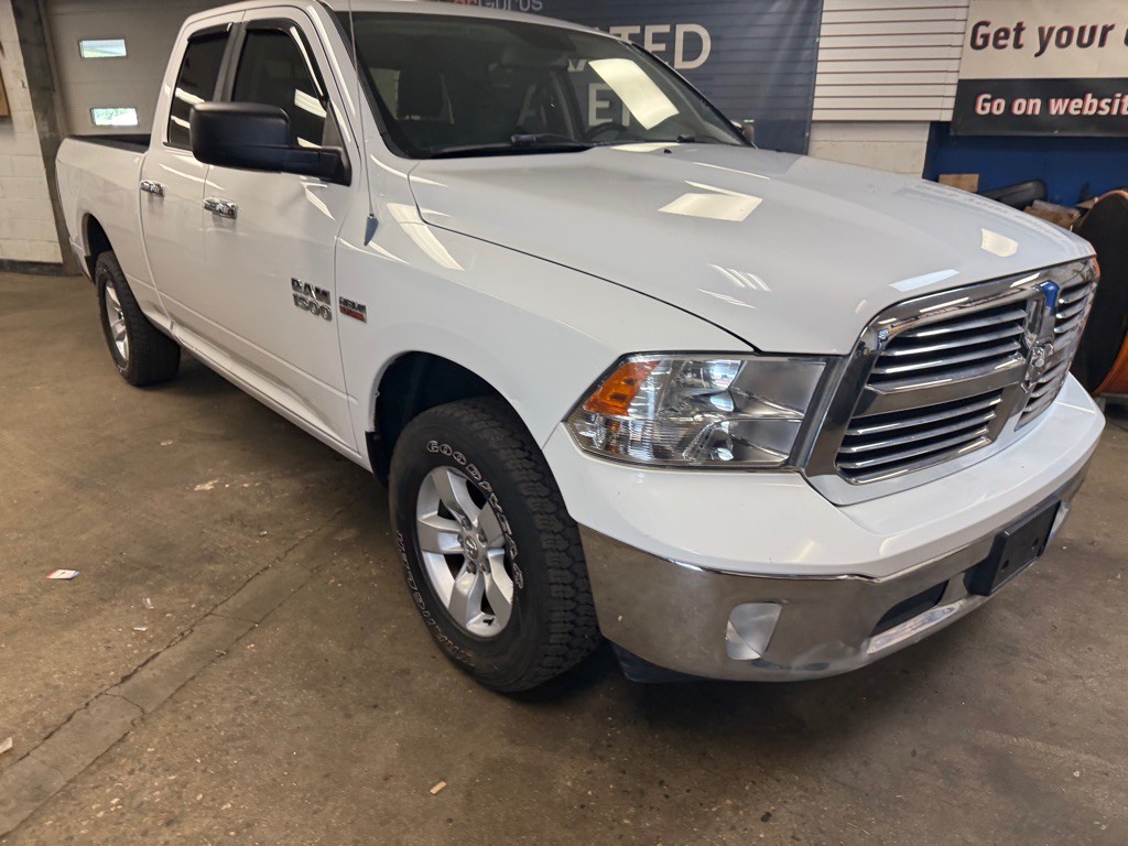 2013 RAM 1500 Image 3