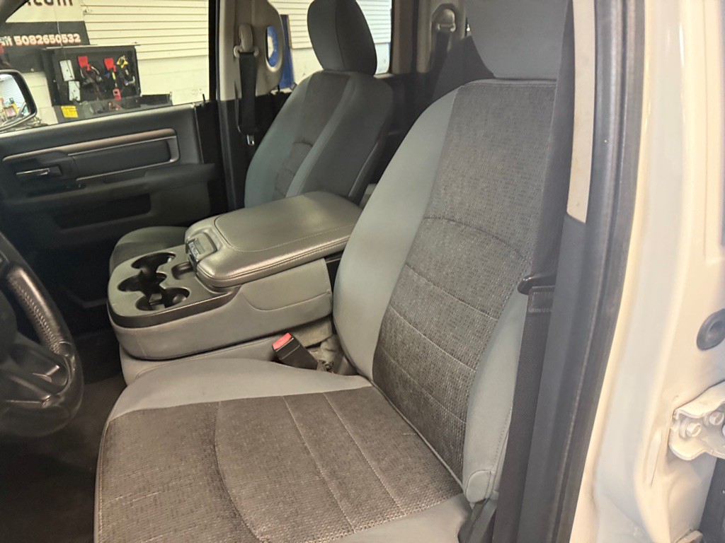 2013 RAM 1500 Image 18