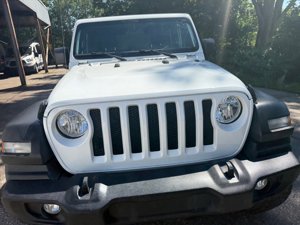 2018 Jeep Wrangler Unlimited Image 2