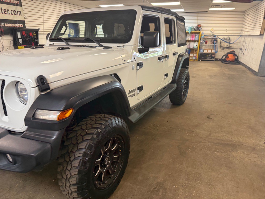 2018 Jeep Wrangler Unlimited Image 38