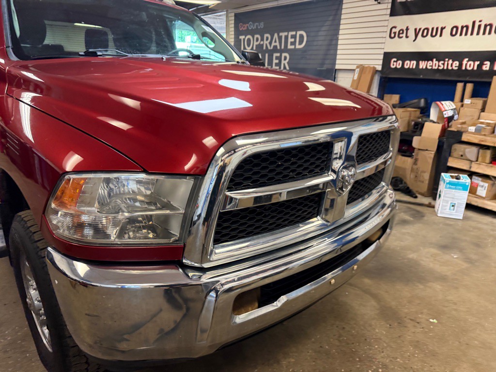 2014 RAM 2500 Image 2