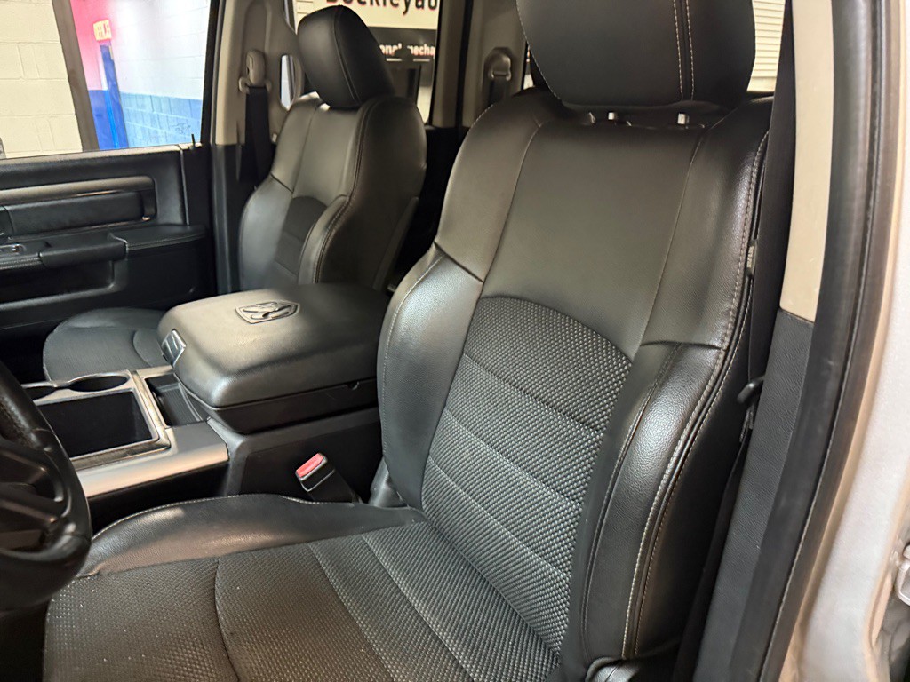 2014 RAM 1500 Image 14